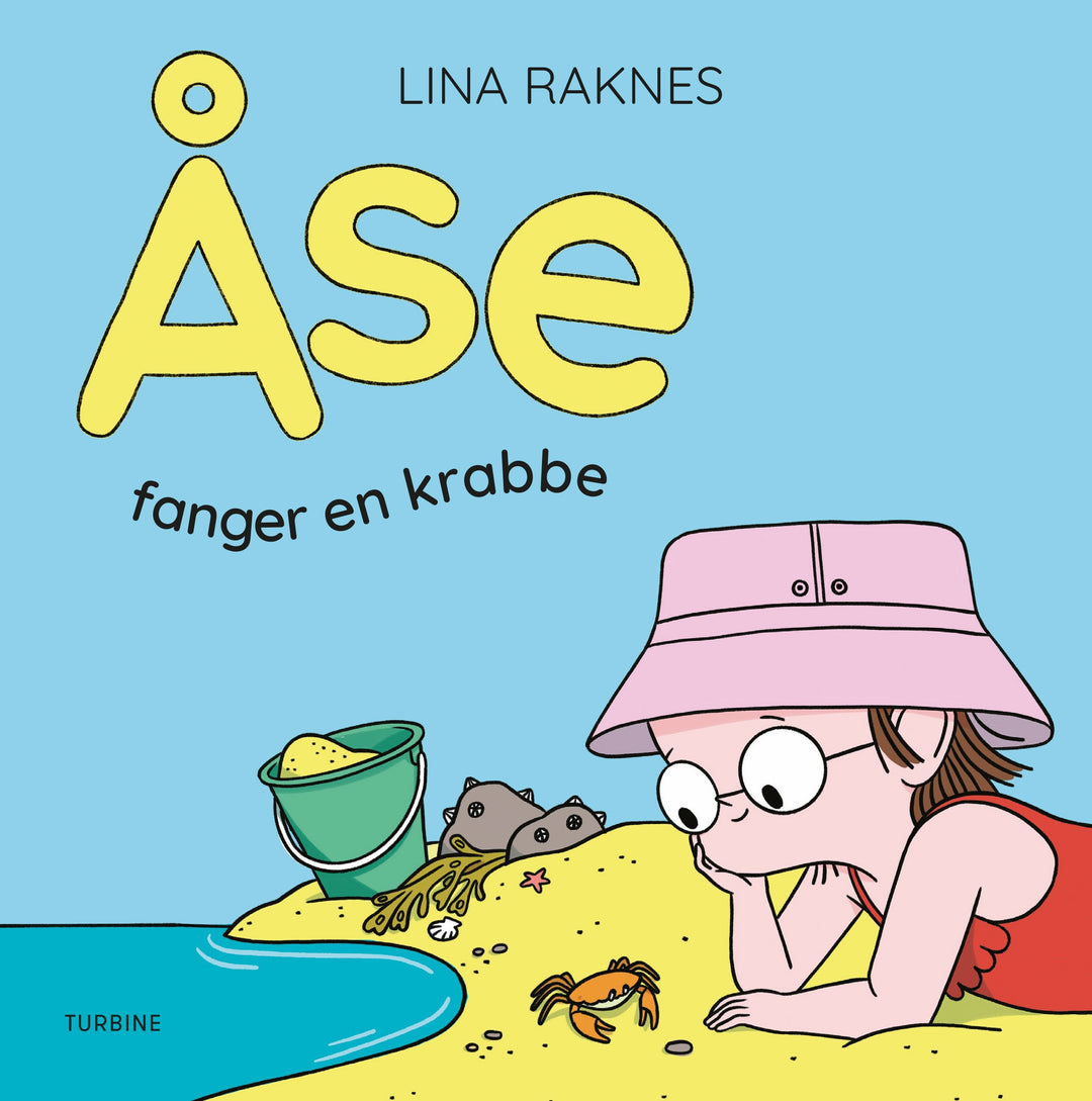 Åse fanger en krabbe