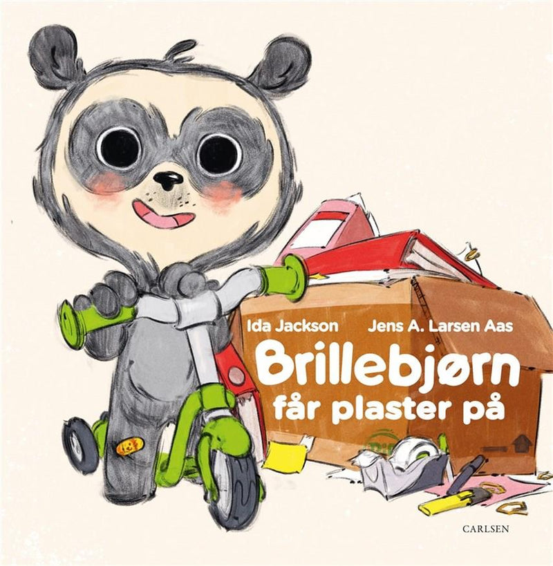 Brillebjørn får plaster på