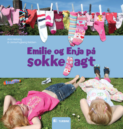 Emilie og Enja på sokkejagt