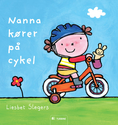 Nanna kører på cykel